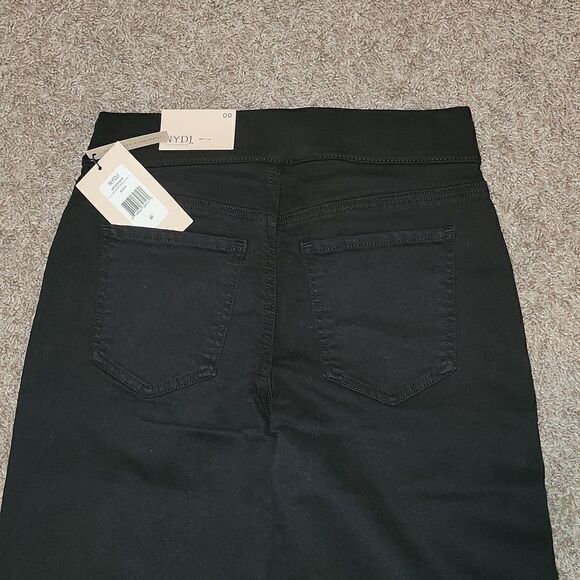 NYDJ Black Pull On Denim Stretch Lift Tuck Technology Stretch Shorts New Size 00 - Picture 5 of 9